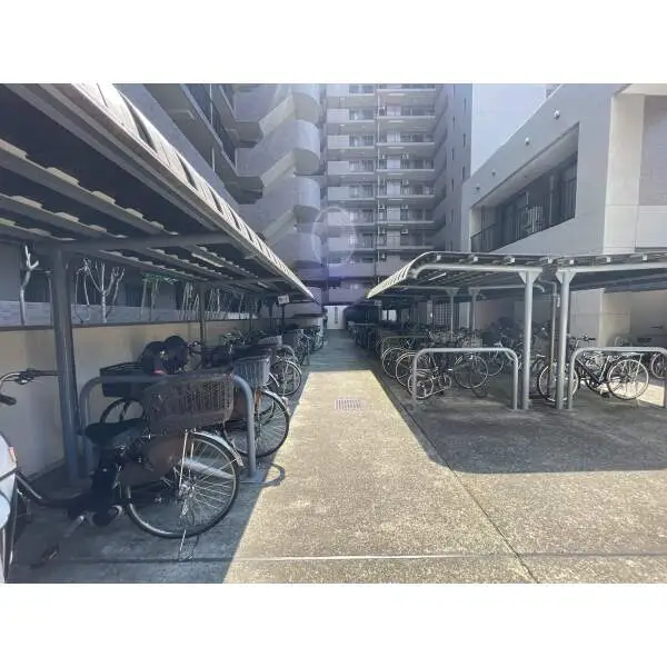 パークハイツ小豆沢 駐輪場