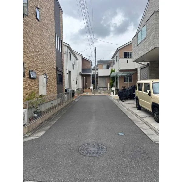 川口市上青木３丁目 前面道路(撮影年月：2026年07月)