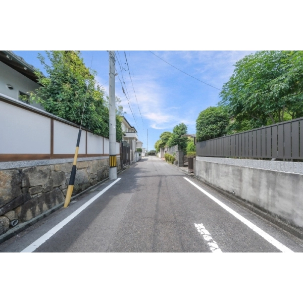 名古屋市名東区極楽4丁目 前面道路