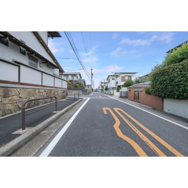 名古屋市名東区極楽4丁目 前面道路