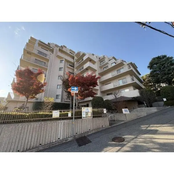 ファミール青谷 外観