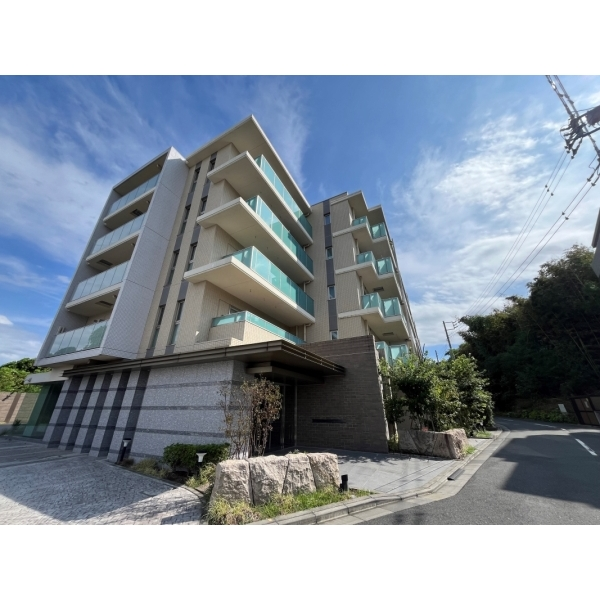 Ｂｒｉｌｌｉａ向ヶ丘遊園 外観