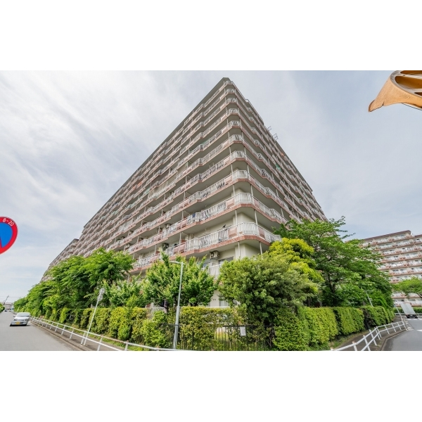 ライオンズマンション調布Ｃ棟 外観