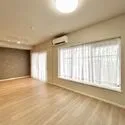 ペルル天王台１番館 リビングダイニング（別角度）