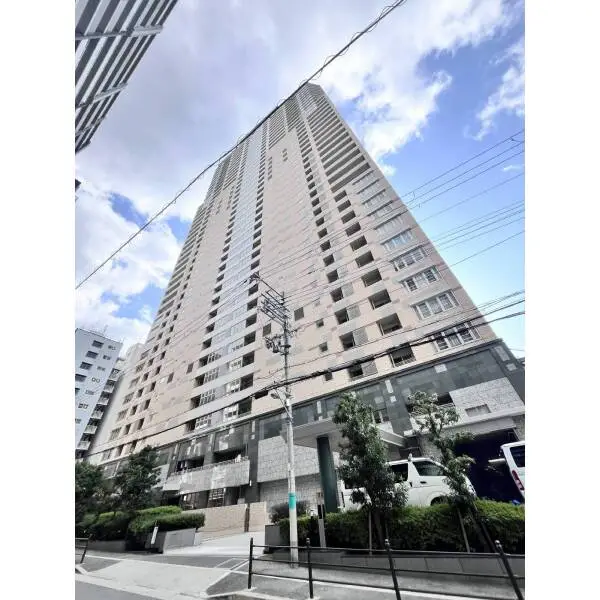 ビオール大阪大手前タワー 外観