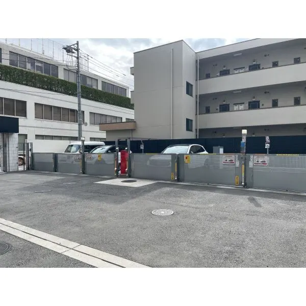 プラウド南阿佐ヶ谷 駐車スペース