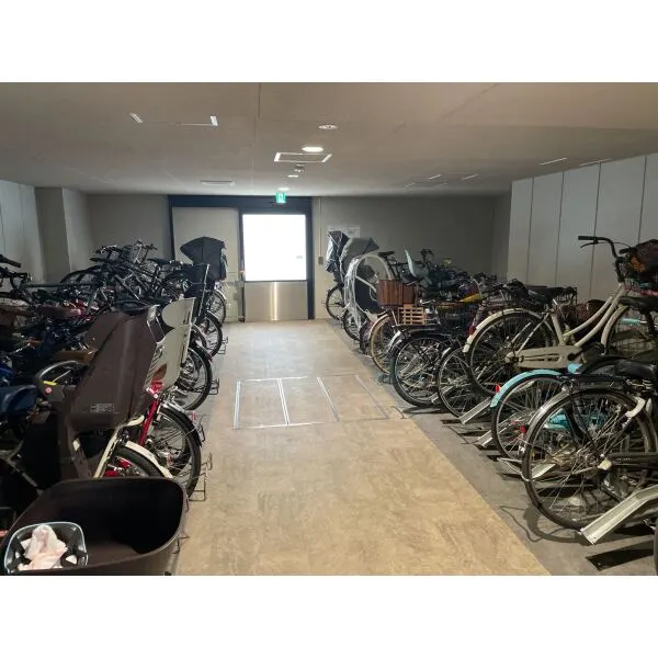 プラウド南阿佐ヶ谷 駐輪場