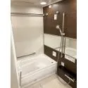 クレアホームズ千葉松波 １日の疲れを癒してくれるミストサウナ採用。４時間後の温度低下を約２．５度以内に抑える魔法瓶浴槽を採用