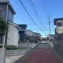 柏市あかね町 前面道路含む外観