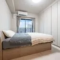 アトラスタワー五反田 【洋室】壁一面にクローゼットを設けた収納豊富な約６．２帖の洋室