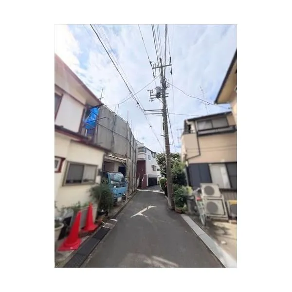 練馬区大泉町1丁目 前面道路‐2026年10月撮影