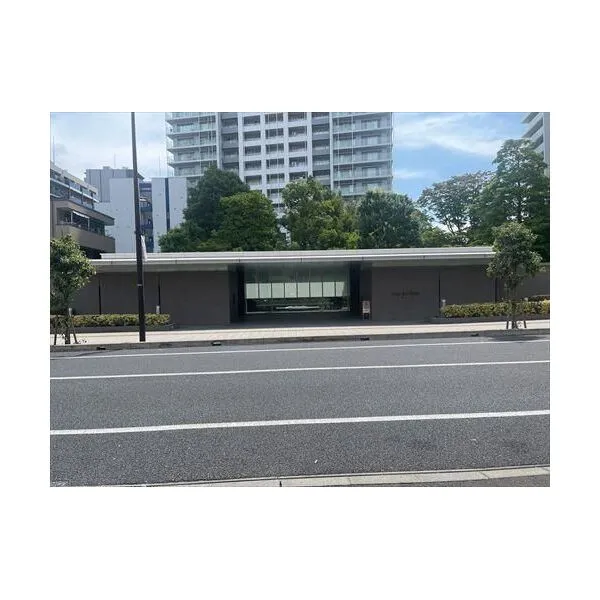 グランドミッドタワーズ大宮 前面道路含む外観（２０２６年７月撮影）
