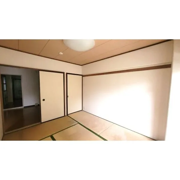 ライオンズマンション下赤塚 バルコニー側和室