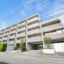 リステージパルティエミリュー ２色の外壁張りのタイル
