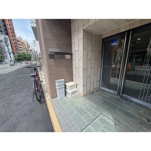 ドルチェ東新宿 アプローチ