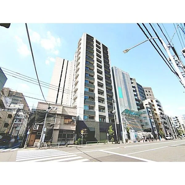 パークホームズ上野 現地2026年10月撮影　モダンなデザインに和を趣きを添えた都会的な外観です。