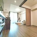 パークホームズ上野 現地2026年10月撮影　清潔感あるリビングです。