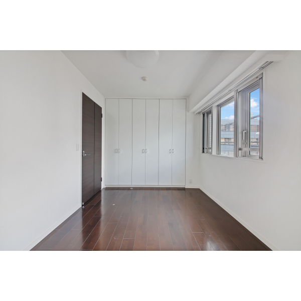 ルジェンテ吉祥寺 北西側洋室約6畳