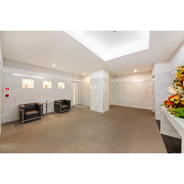 ルジェンテ吉祥寺 エントランスホール