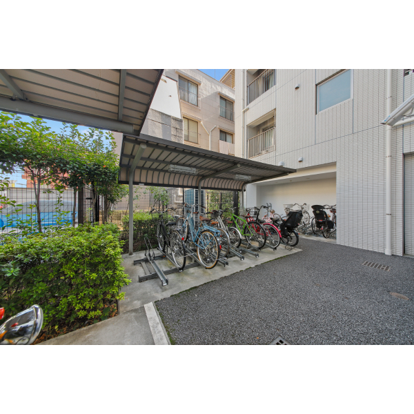 ルジェンテ吉祥寺 駐輪場