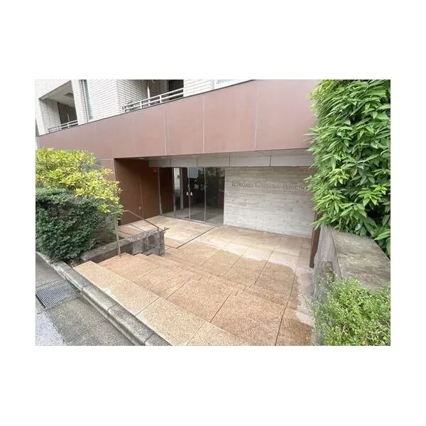 市谷逢坂テラス エントランス