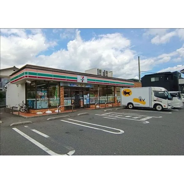 松戸市中金杉4丁目 セブンイレブン 松戸大金平2丁目店(コンビニ)まで約240m(徒歩3分)