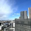 クレッセント武蔵小杉グランデイズ弐番館 共用廊下からは広がりのある景色をご覧いただけます