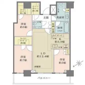 リビングを中心に、独立した3部屋が配置された無駄の少ないレイアウトです。
