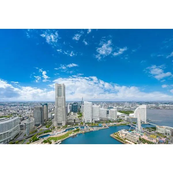 ザ・タワー横浜北仲 みなとみらい・横浜港を望む眺望。ランドマークタワー、観覧車といった横浜らしい眺望が眼下に広がります