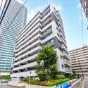 ライオンズ横浜ポートサイド 総戸数100邸のビッグコミュニティ、2009年1月築のマンション外観