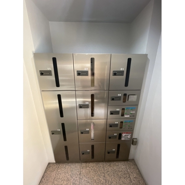 キャッスルマンション亀戸立花弐番館 宅配ボックス