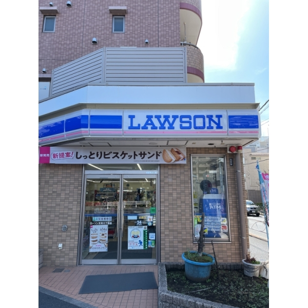 キャッスルマンション亀戸立花弐番館 ローソン文花三丁目店（コンビニ）まで約170m（徒歩3分）