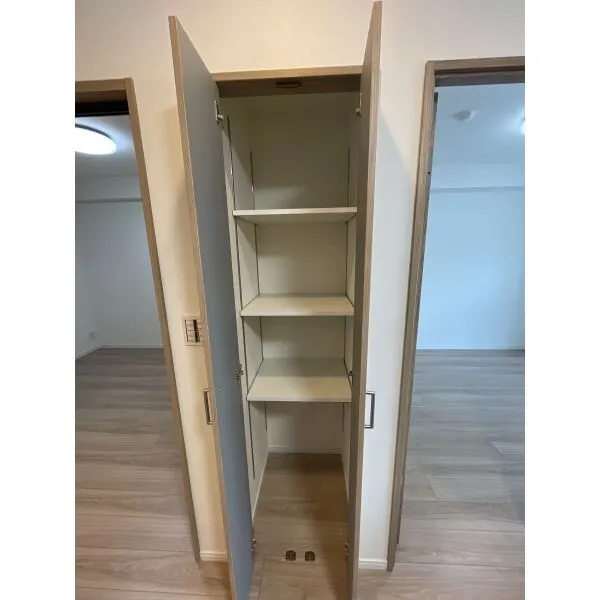 グランロイヤル曳舟 収納