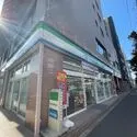 グランロイヤル曳舟 ファミリーマート京島一丁目店（コンビニ）まで約10m（徒歩1分）