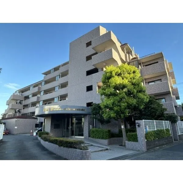 ライオンズマンション藤沢弥勒寺 （株）大京旧分譲　藤沢駅から平坦で徒歩１４分の位置に佇むマンションです。