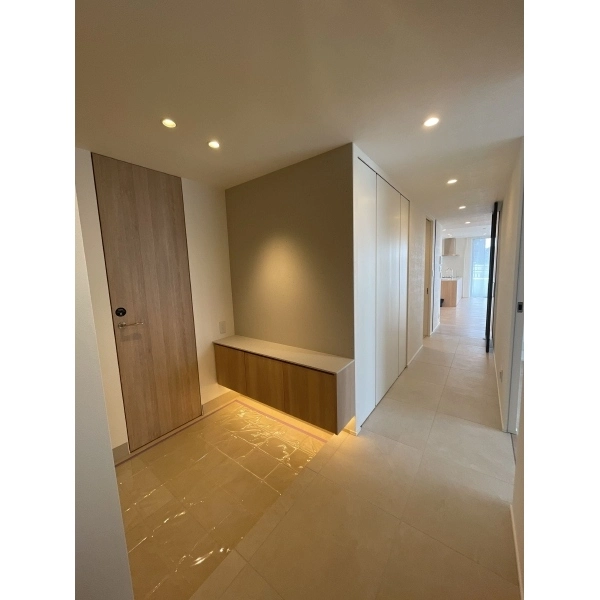 リーフィアレジデンス上原 玄関