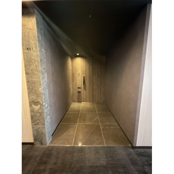 リーフィアレジデンス上原 玄関