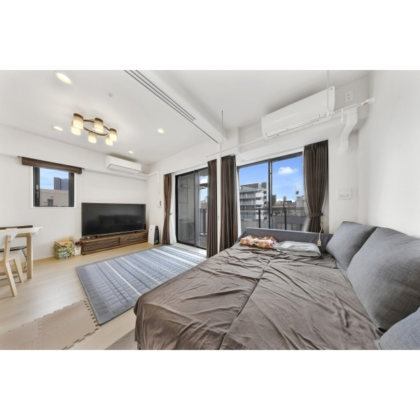 シティハウス千代田外神田 LD・洋室(約4.5畳)※家具・調度品は価格に含まれません