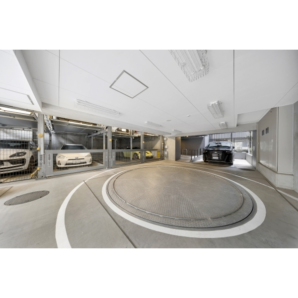 シティハウス千代田外神田 駐車場