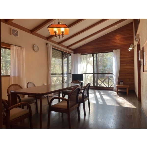 北佐久郡軽井沢町大字軽井沢 家具・調度品は価格に含まれません。