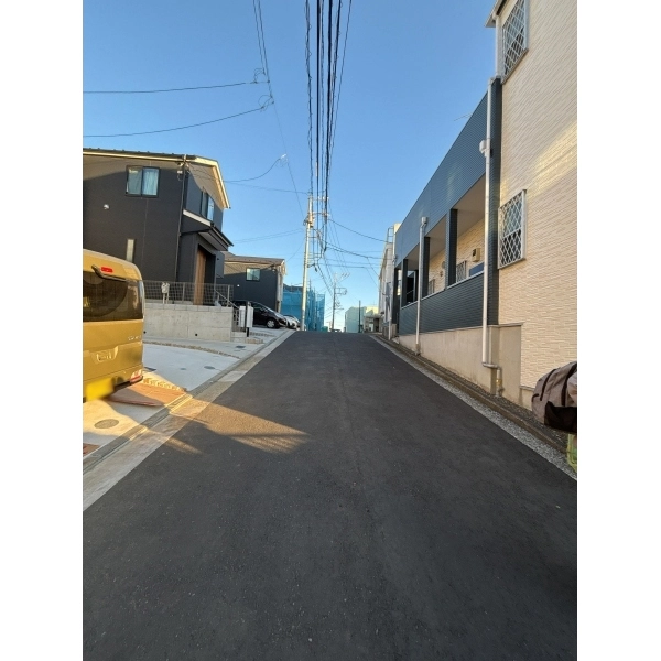 横浜市神奈川区大口仲町 北側約5.0m公道