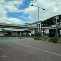 メガシティタワーズ　ＴＨＥ　ＷＥＳＴ 大和路線・おおさか東線・関西本線「久宝寺」駅（駅）まで約180m（徒歩3分）