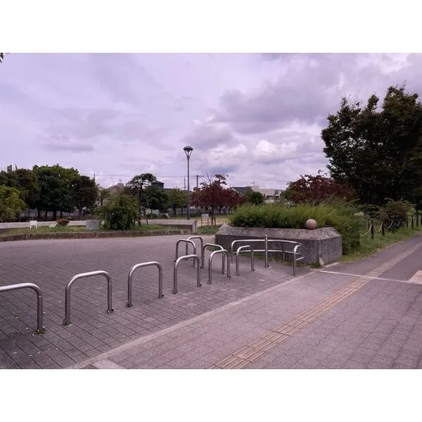 メガシティタワーズ　ＴＨＥ　ＷＥＳＴ 龍華町東公園（公園）まで約620m（徒歩8分）
