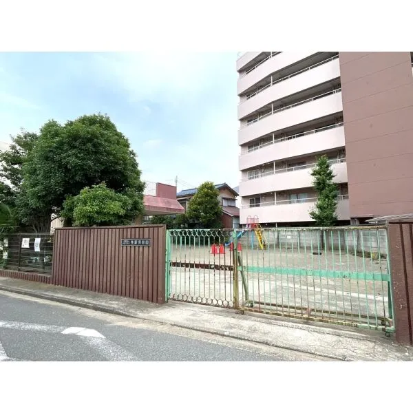 シャンボール生麦 生麦保育園（徒歩2分）（幼稚園・保育園）まで約100m（徒歩2分）