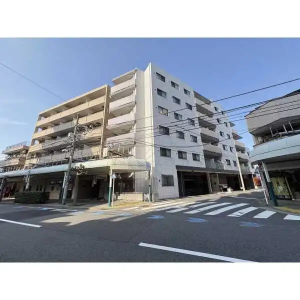 センチュリー横濱鶴見 外観