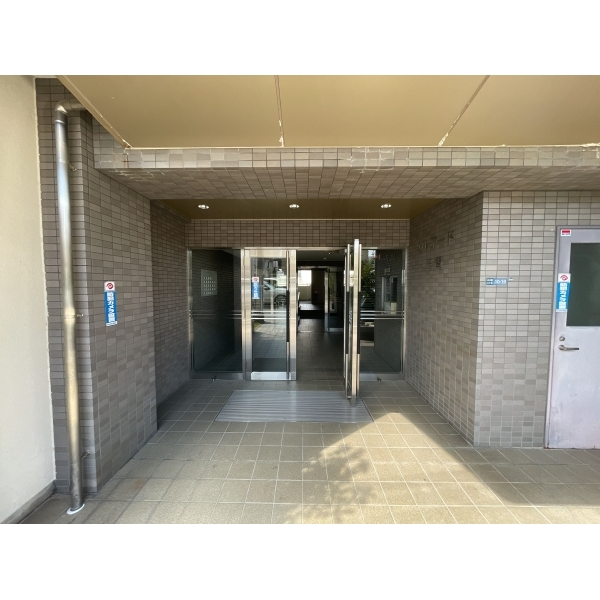 東大阪市中小阪5丁目 ソレアード三貴 エントランス