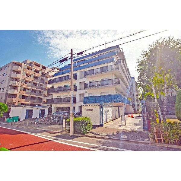 秀和大山レジデンス 外観