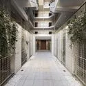 エスティメゾン四谷坂町 共用廊下