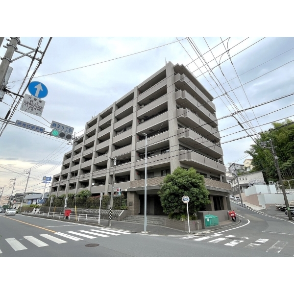 ビツグヴアン磯子汐見台 外観
