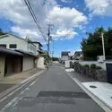 京都市右京区龍安寺塔ノ下町 前面道路(撮影年月：2026年07月)